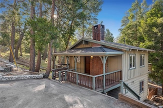 1602 Moon Dr, Lake Arrowhead, CA 92352