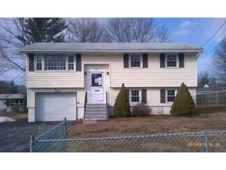 10 Hickory Ln, Salem, NH 03079