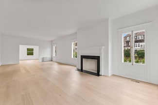 158 Loring Ave, Pelham, NY 10803