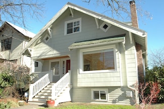 4412 2nd Ave NE, Seattle, WA 98105