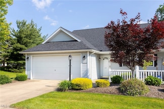 30950 Iris Ct, North Olmsted, OH 44070