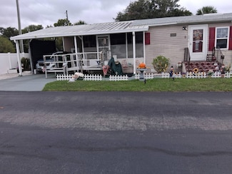 2 Melody Cir, Eustis, FL 32726