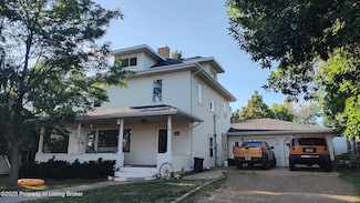 604 2nd Ave N, Hettinger, ND 58639