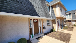 1147 Rue La Chelle Walk Unit 1147, Saint Louis, MO 63141