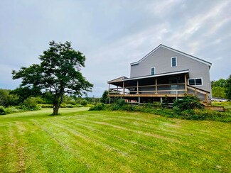 17 Bumpy Ln, Whiting, ME 04691