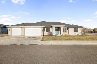 6662 Marble St, West Richland, WA 99353