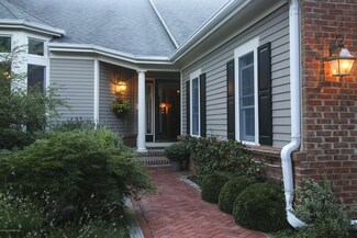 152 Alderbrook Rd, Little Silver, NJ 07739