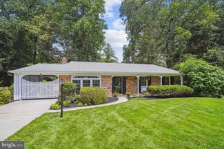4215 Sleepy Hollow Rd, Annandale, VA 22003