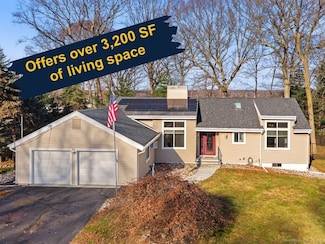 16 Partridge Ln, Milford, CT 06461