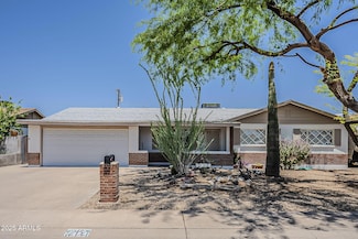 2432 W Echo Ln, Phoenix, AZ 85021