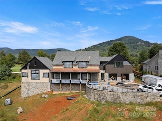 6 Walnut Valley Pkwy, Avery Creek, NC 28704