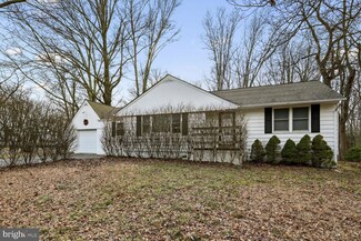 62 Laurel Ave, Kingston, NJ 08528