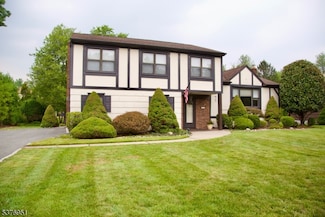 15 Tuscan Place, East Hanover, NJ 07936