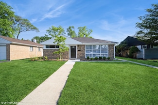648 Oakwood Ct, Des Plaines, IL 60016