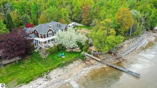 6853 S West Bay Shore Dr, Traverse City, MI 49684
