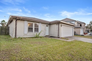 3030 Twin Creek Dr, Corpus Christi, TX 78414