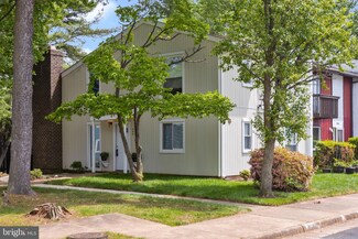 246 N Cottage Rd, Sterling, VA 20164