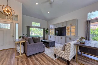 4915 Bella Collina St, Oceanside, CA 92056