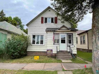 108 7th Ave E, Ashland, WI 54806