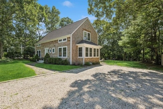 45 Fox Hunt Ln, Amagansett, NY 11930