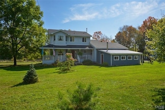 131 Pleasant Valley Rd, Hammond, NY 13646