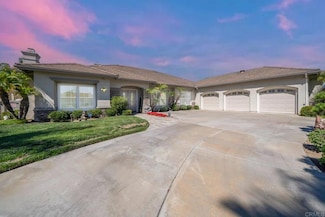 1608 Hamilton Ln, Escondido, CA 92029