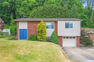 72 Sierra Dr, Pittsburgh, PA 15239