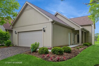 4209 White Ash Rd, Crystal Lake, IL 60014