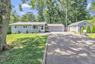 5 Treeland Rd, Shelton, CT 06484