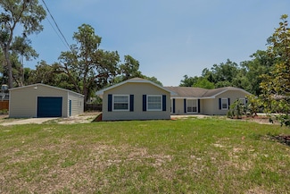 131 Lake Charles Rd, Deland, FL 32724