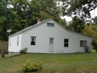 365 Fairview Rd, Fredonia, PA 16124