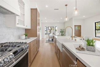 5702 E Huntdale St, Long Beach, CA 90808