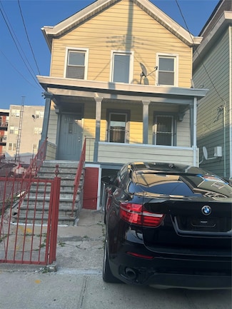 144 Waverly St, Yonkers, NY 10701