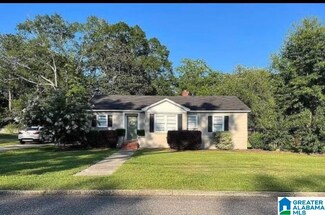 206 Williams Ave, Evergreen, AL 36401