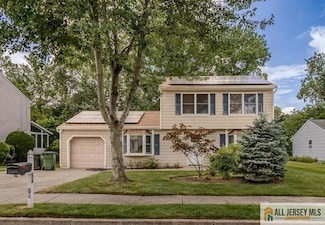 64 Netherwood Cir, Edison, NJ 08820