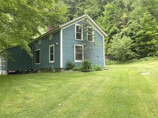 72 Pine Cliffs Rd, Jeffersonville, VT 05464
