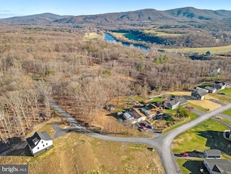 71 Arthur Burke Ln, Front Royal, VA 22630