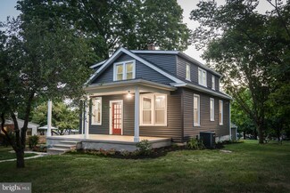 208 Frick Ave, Waynesboro, PA 17268