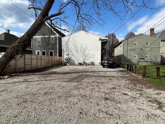 1075 Oak St, Columbus, OH 43205