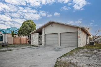 117 Philemon St, Del Rio, TX 78840