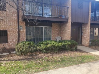 16420 Heather Ln Unit F102, Middleburg Heights, OH 44130