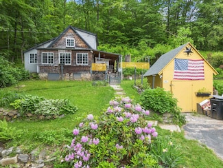 236 N Main St, Franklin, NH 03235