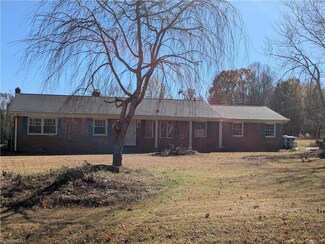 871 Gold Hill Rd, Madison, NC 27025