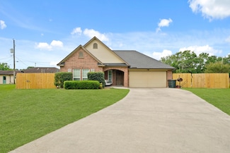 5430 Novak Ct, Danbury, TX 77534