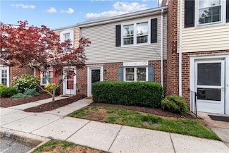 570 Tenbee Ln, Virginia Beach, VA 23451