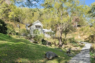 3942 Anderson Branch Rd, Marshall, NC 28753