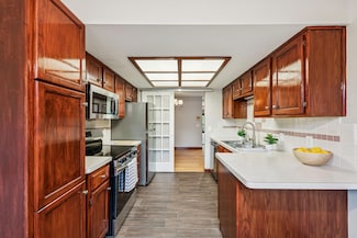 6219 Magda Dr Unit D, Maple Grove, MN 55369