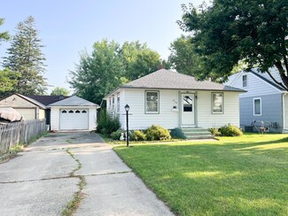 1909 Clary St, Worthington, MN 56187