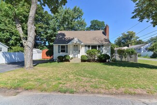 4 Pershing Ave, Framingham, MA 01702