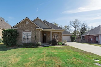 135 Parkview Grove, Kathleen, GA 31047